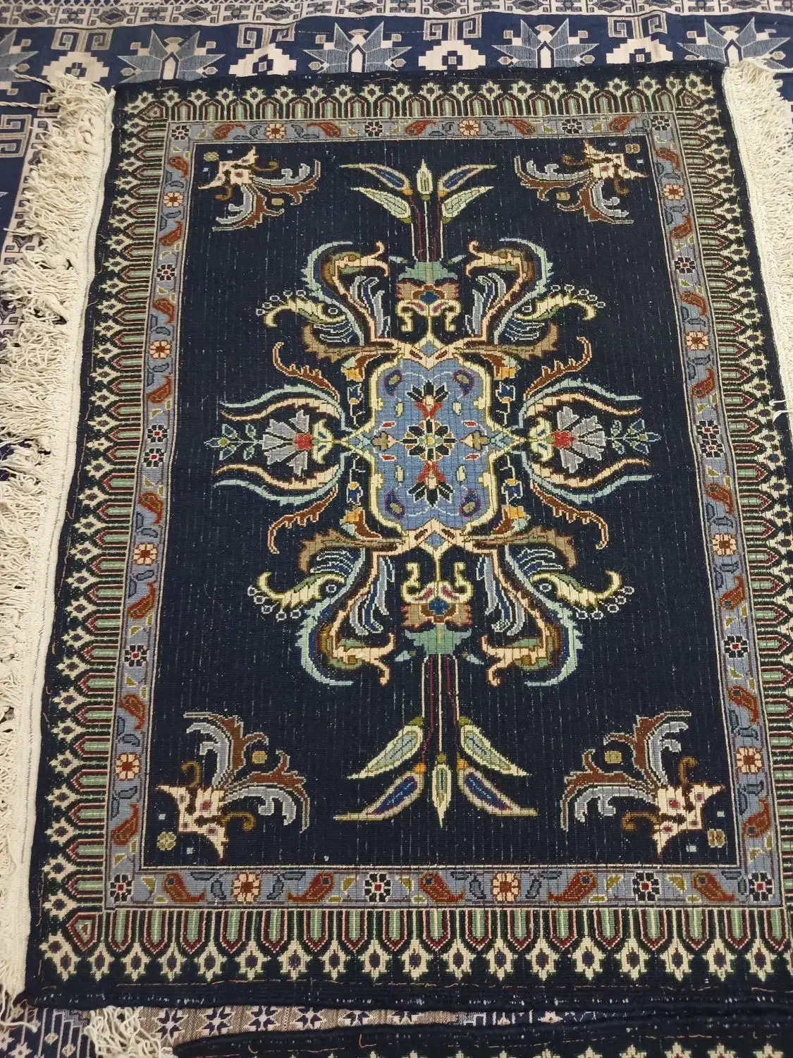 ۲ تخته پشتی دست بافت|پشتی|قم, زنبیل آباد|دیوار