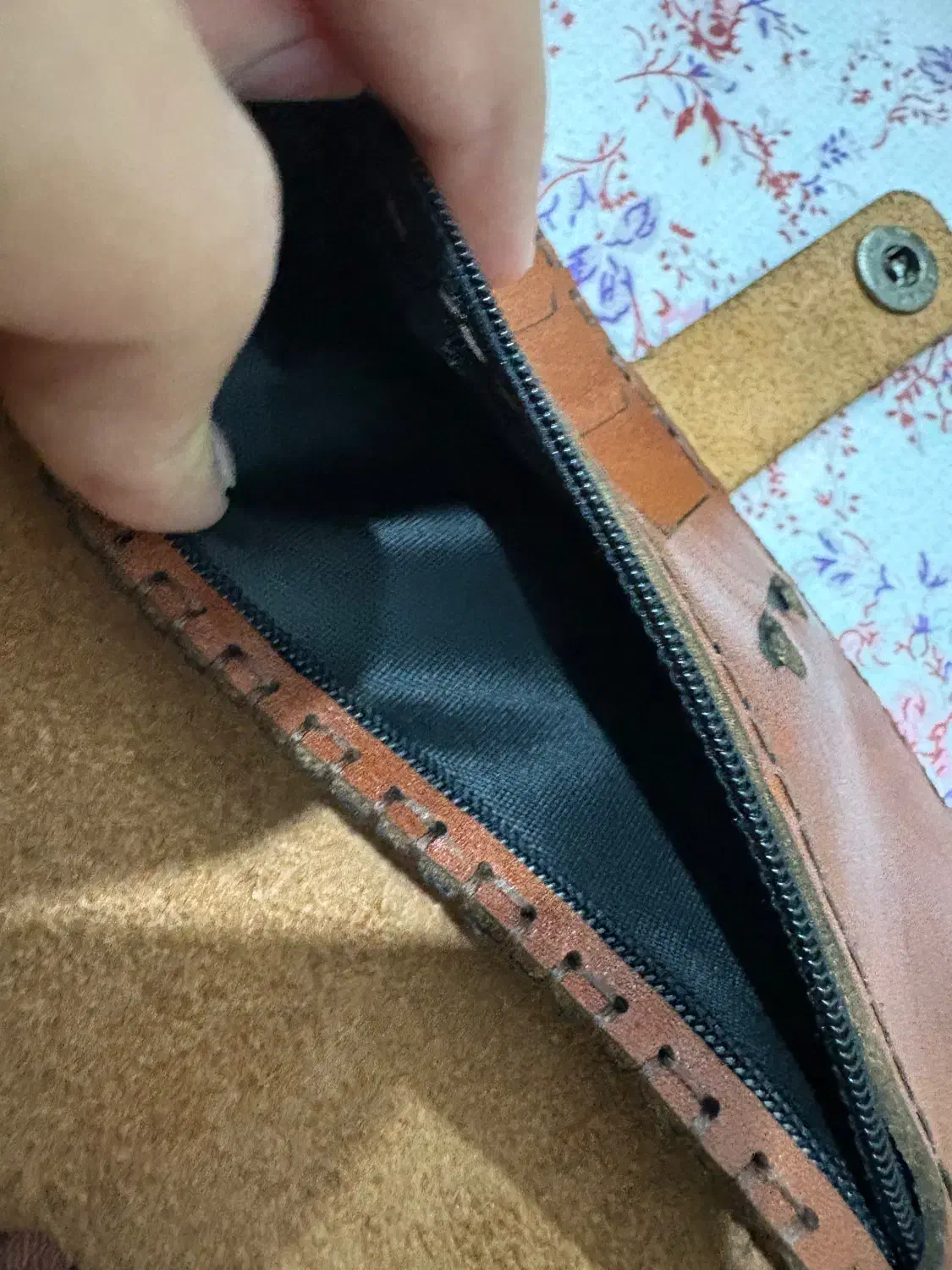 دست دوز|کیف، کفش، کمربند|اردبیل, |دیوار