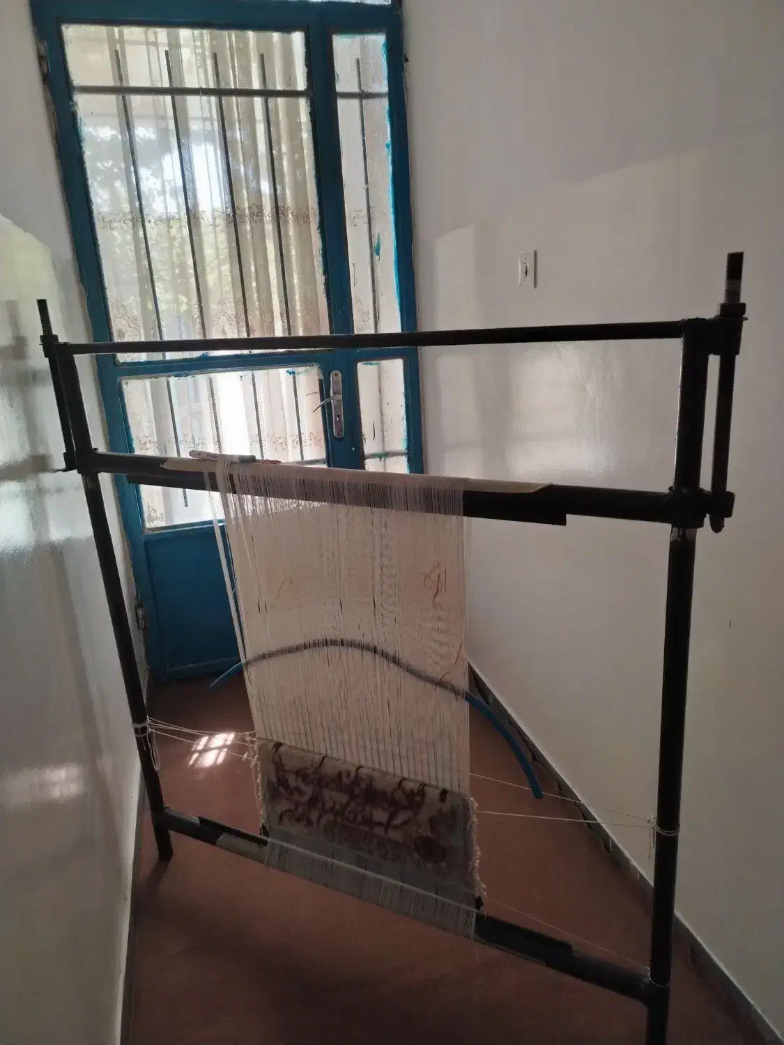 1عدد دار قالی با تمام وسیله ها به فروش میرسد|صنایع دستی و سایر لوازم تزئینی|قوچان, |دیوار