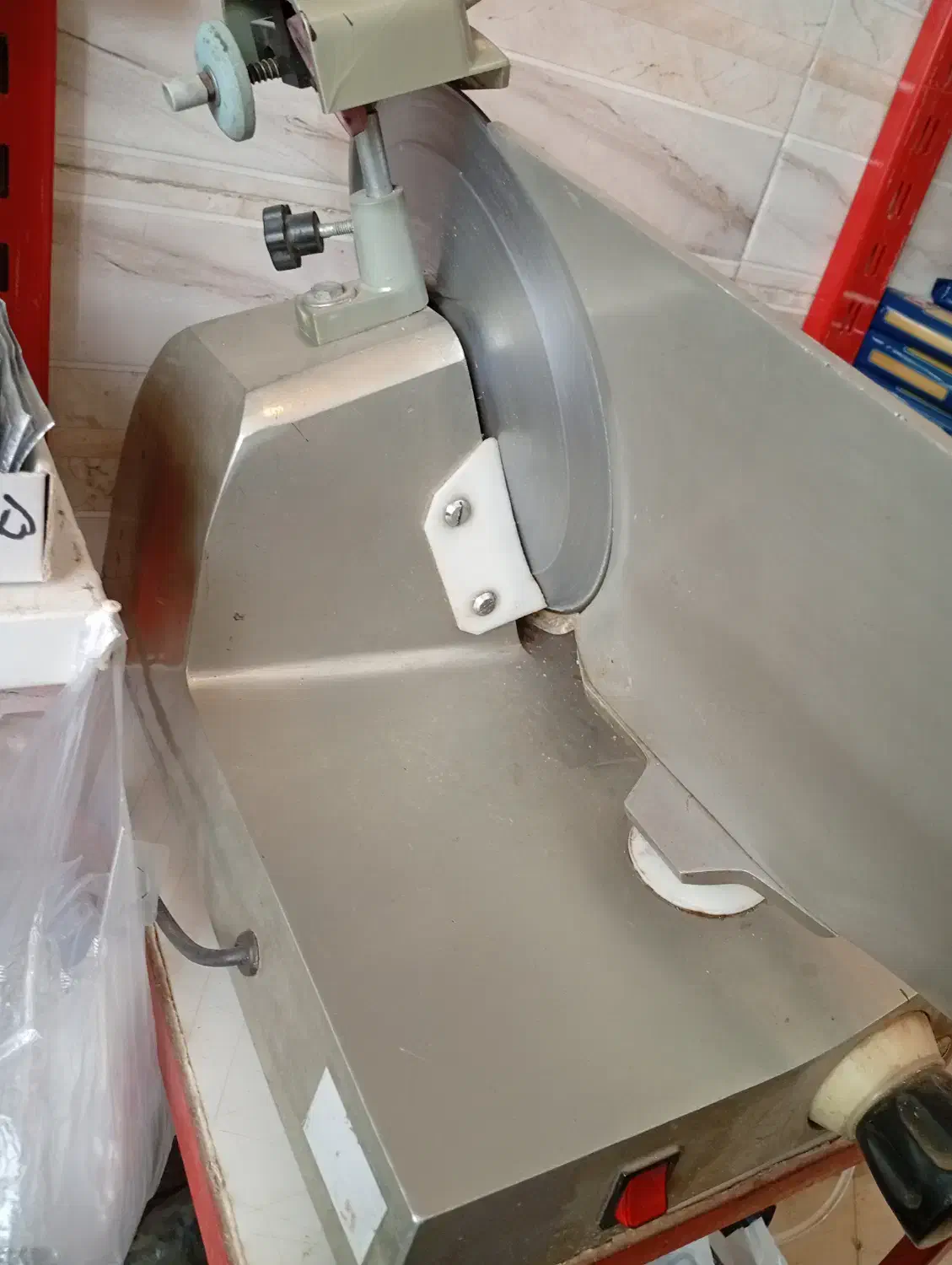 کالباس بر سوپرمارکت|فروشگاه و مغازه|چاراویماق, |دیوار