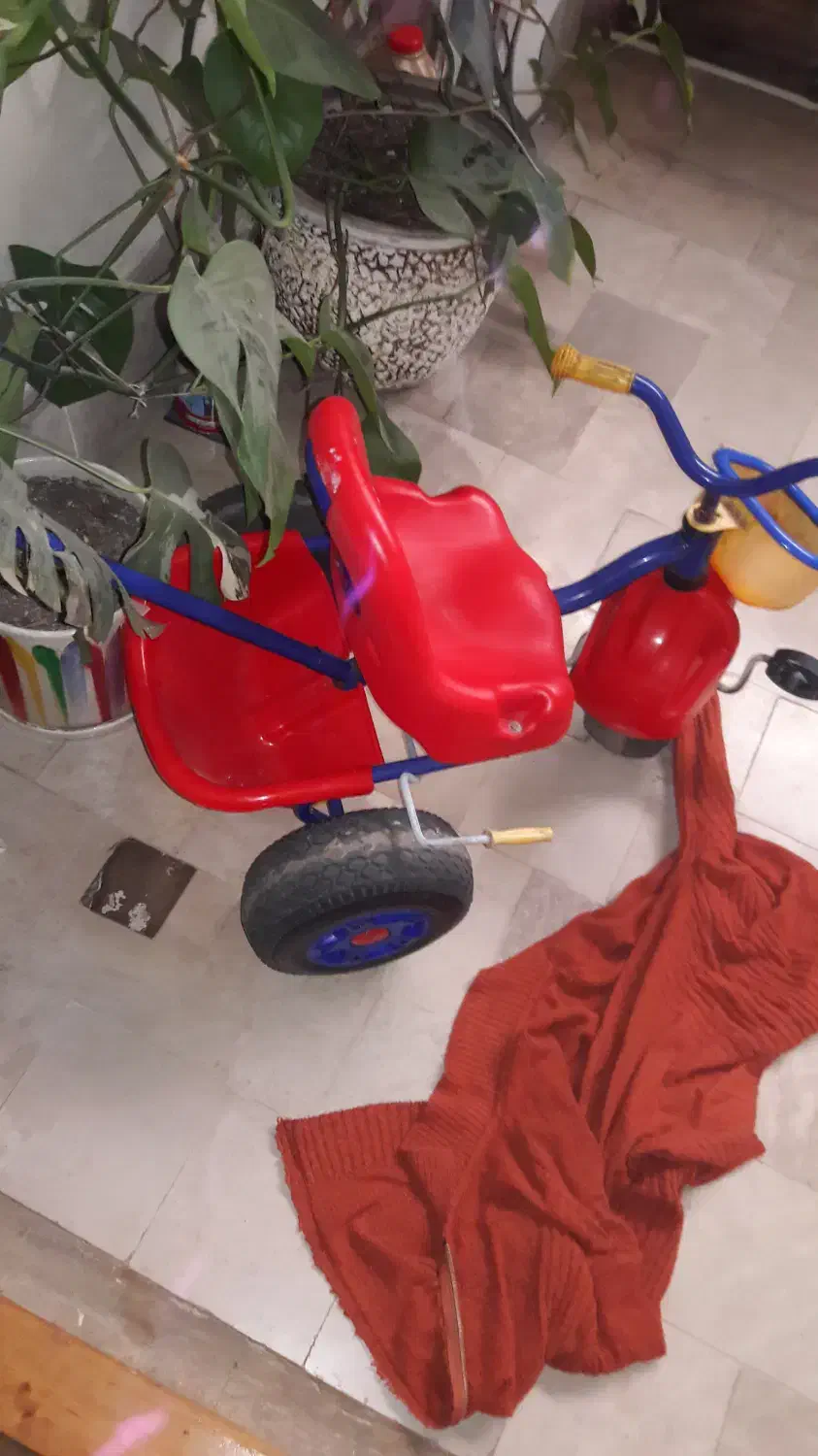 سه چرخ سالم|اسباببازی بچه|لاهیجان, بازکیاگوراب|دیوار