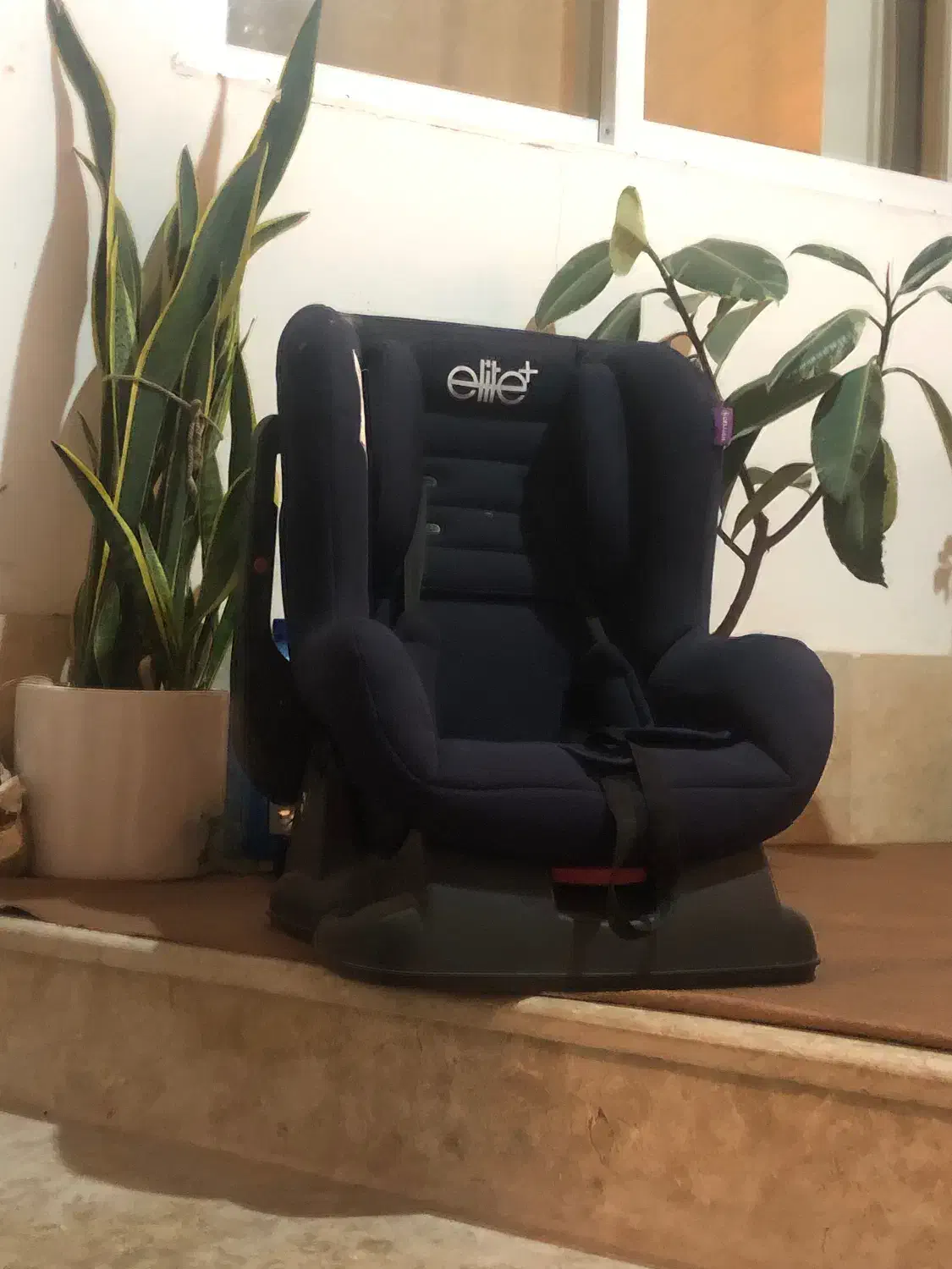 صندلی ماشین کودک|تخت و صندلی بچه|سرخرود, |دیوار