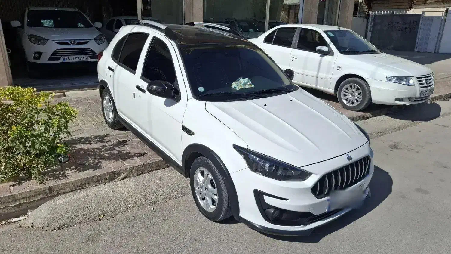 اطلس ۴۰۳فول سانروفدار|خودرو سواری و وانت|نورآباد, |دیوار