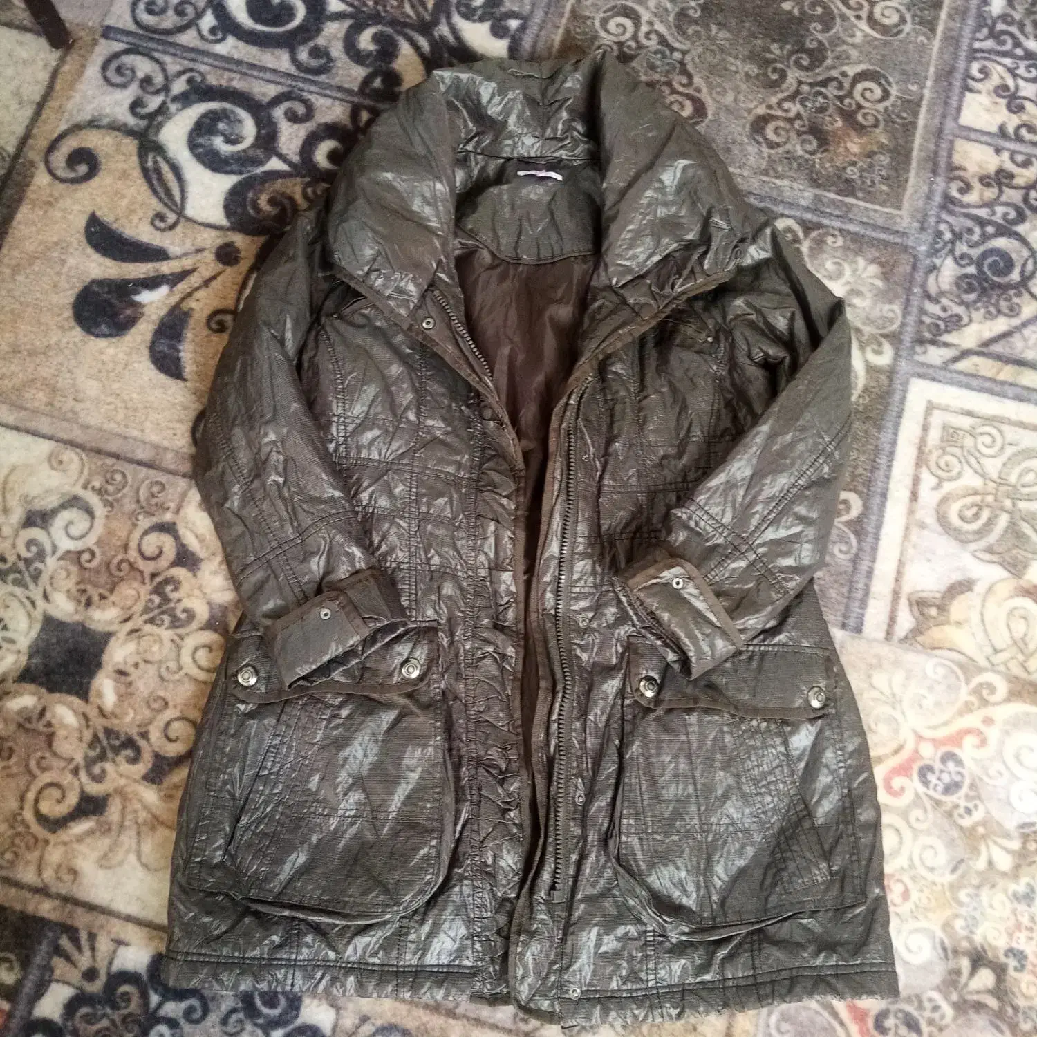 کاپشن درحد نو|لباس|مرودشت, فرهنگ|دیوار