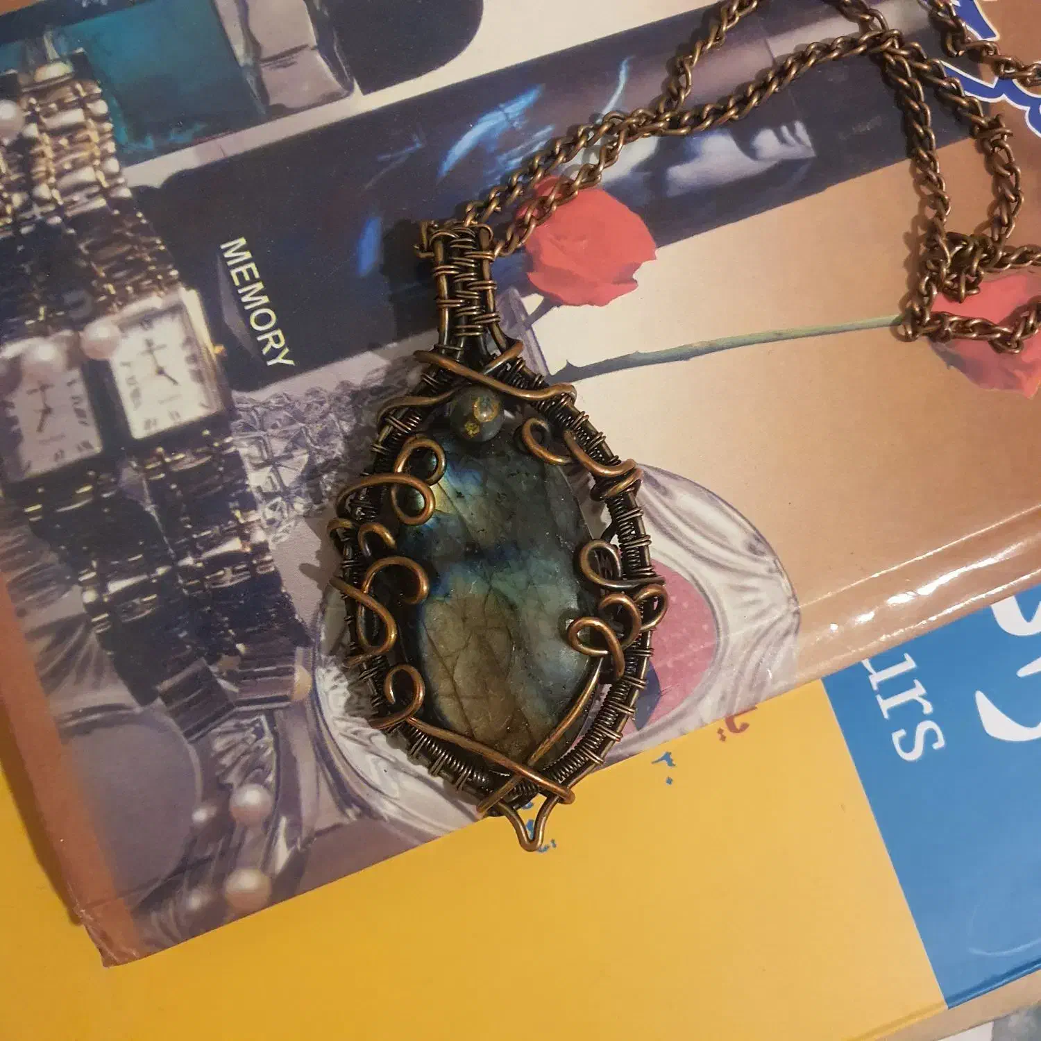 گردنبند سنگ لابرادوریت|جواهرات|تهران, یوسفآباد|دیوار