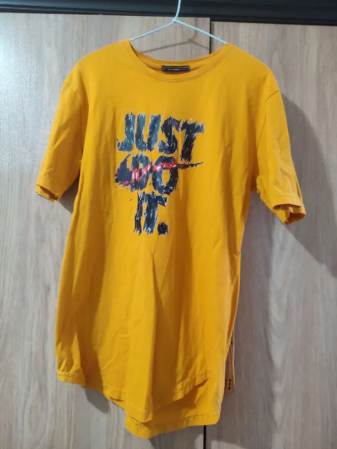 تیشرت|لباس|رشت, خمیران زاهدان|دیوار