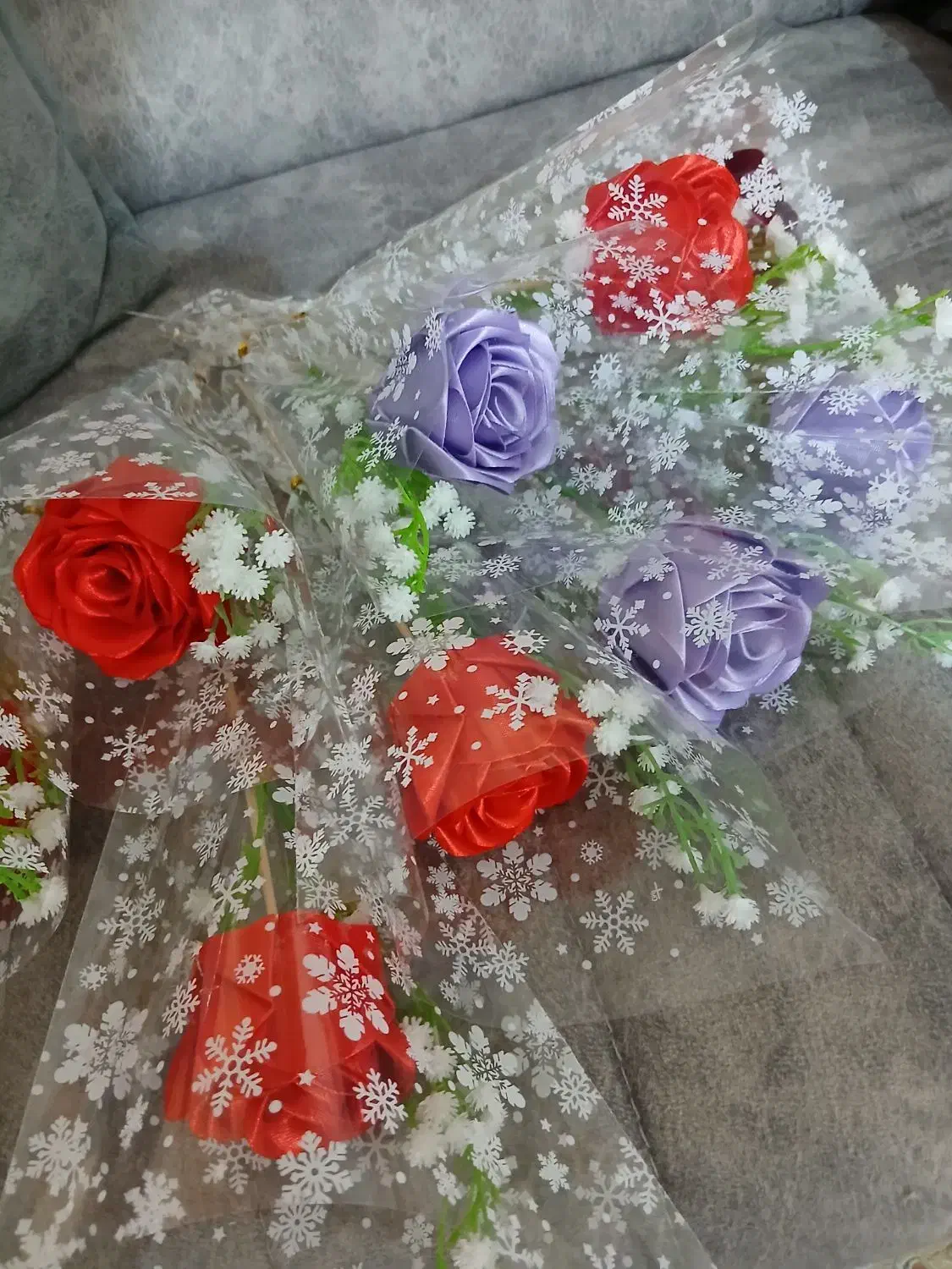 گیفت گل تک شاخه مخصوص هدیه مناسب رستوران.|گل مصنوعی|یزد, |دیوار