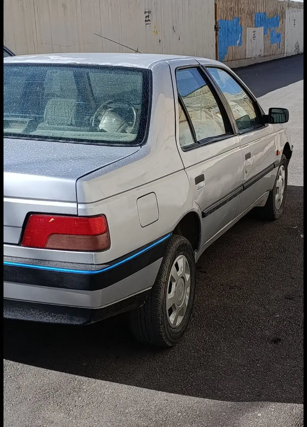 پژو  ۴۰۵  GLx مدل ۹۰ دور رنگ|خودرو سواری و وانت|بروجرد, |دیوار