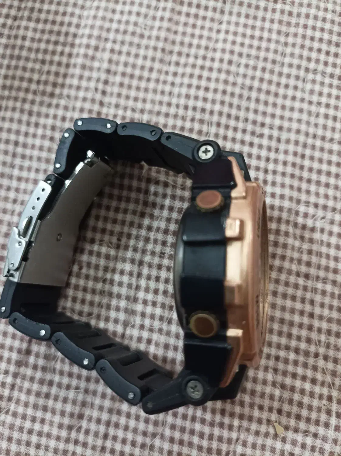 ساعت|ساعت|اصفهان, بوستان کوهستانی صفه|دیوار