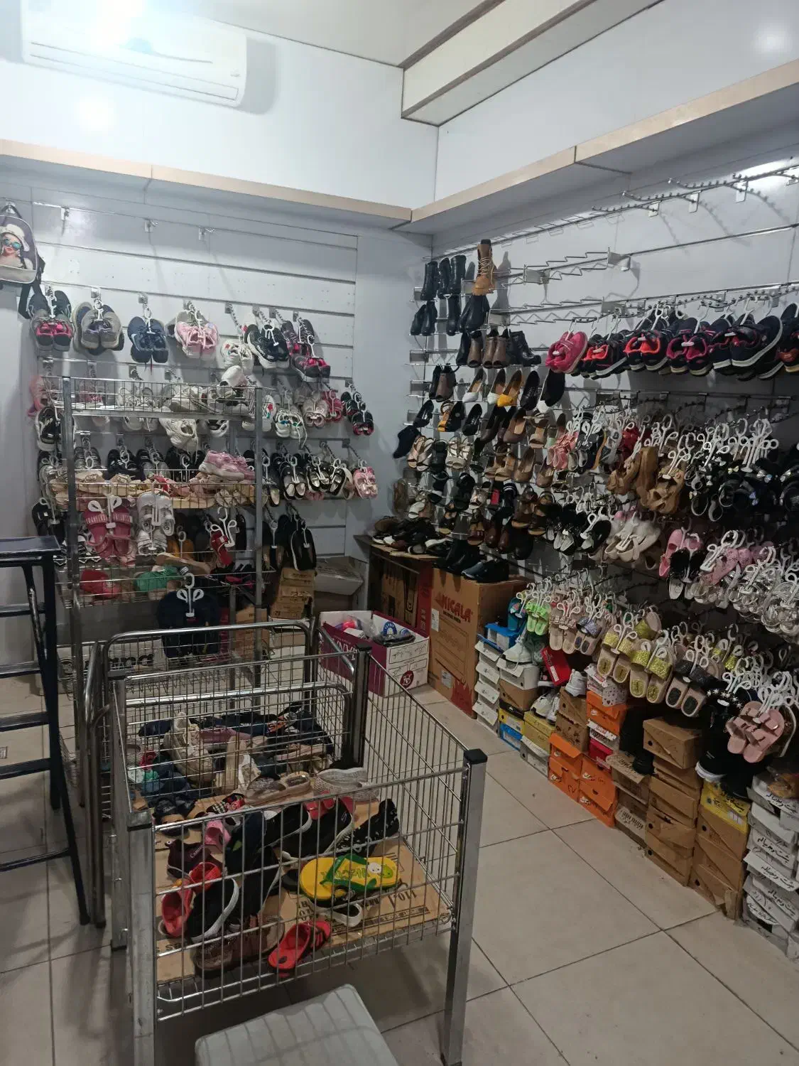 کفش راحتی واسپرت وصندل|کیف، کفش، کمربند|آق قلا, |دیوار