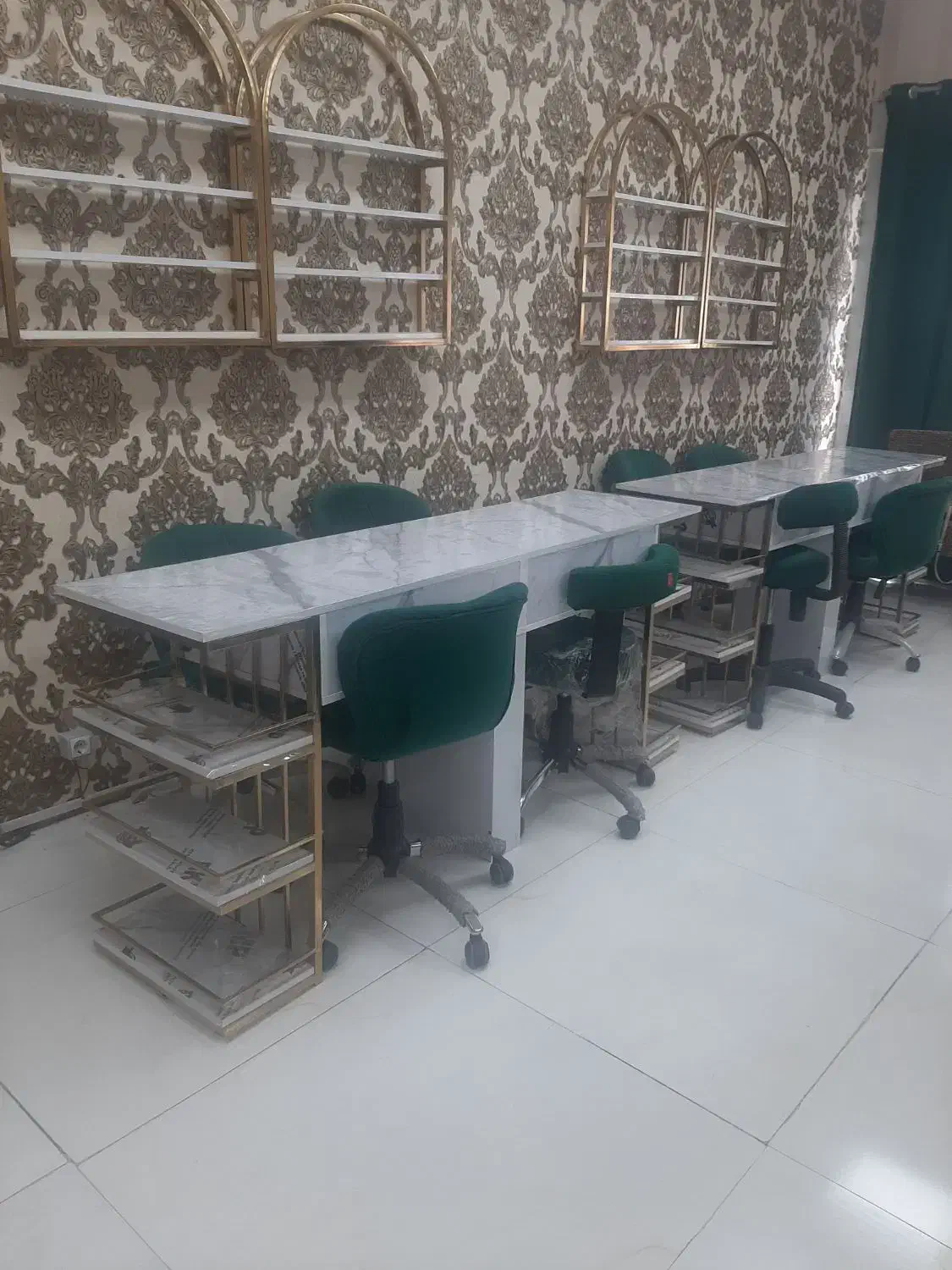 اجاره میز ناخن و اجاره صندلی رنگ و کراتین|خدمات آرایشگری و زیبایی|تهران, دهقان|دیوار