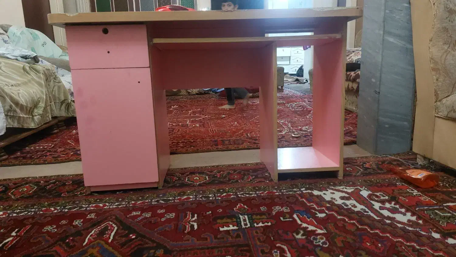 میز  تحریر و کامپیوتر|میز تحریر و کامپیوتر|تبریز, |دیوار