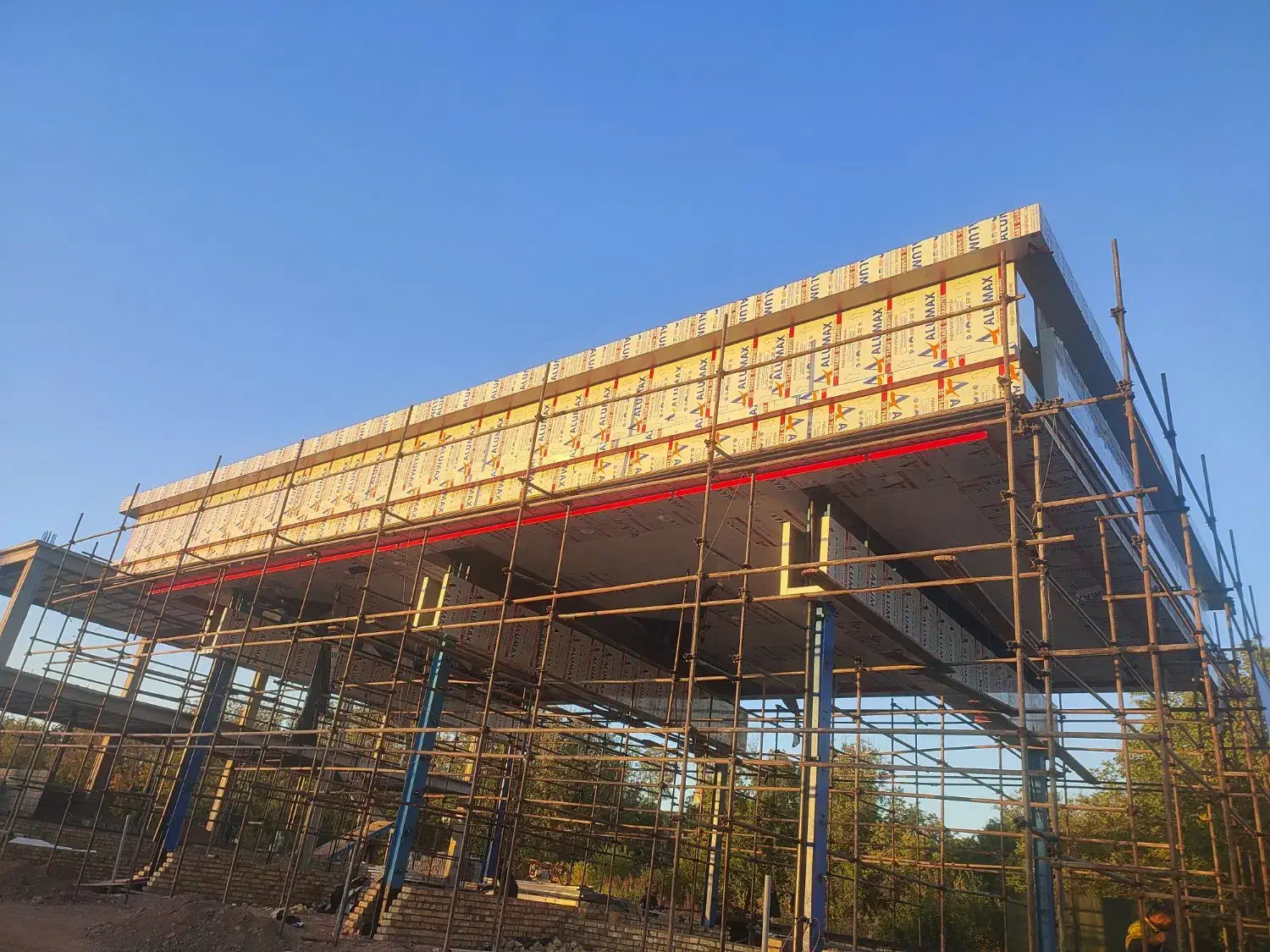 نمای کامپوزیت  آلومینیوم|خدمات پیشه و مهارت|ری, علایین|دیوار