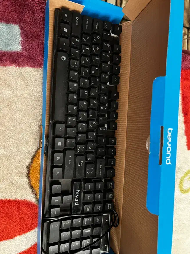 کیبورد با نور پس زمینه یخی آکبند|قطعات و لوازم جانبی رایانه|یزد, |دیوار