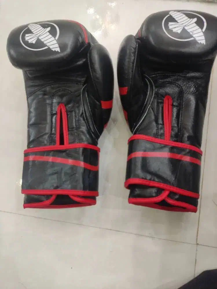 دستکش بوکس در حد نو|تجهیزات ورزشی|شهریار, شهرک وائین|دیوار