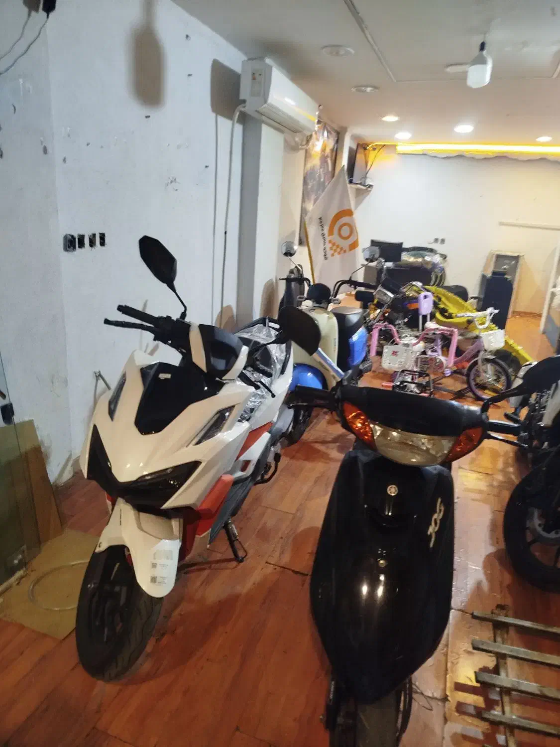 کلیک ۱۷۰سی سی زیر قیمت کارخانه ۱۴۰۴صفرکیلومتر|موتورسیکلت|شیراز, کیان شهر|دیوار