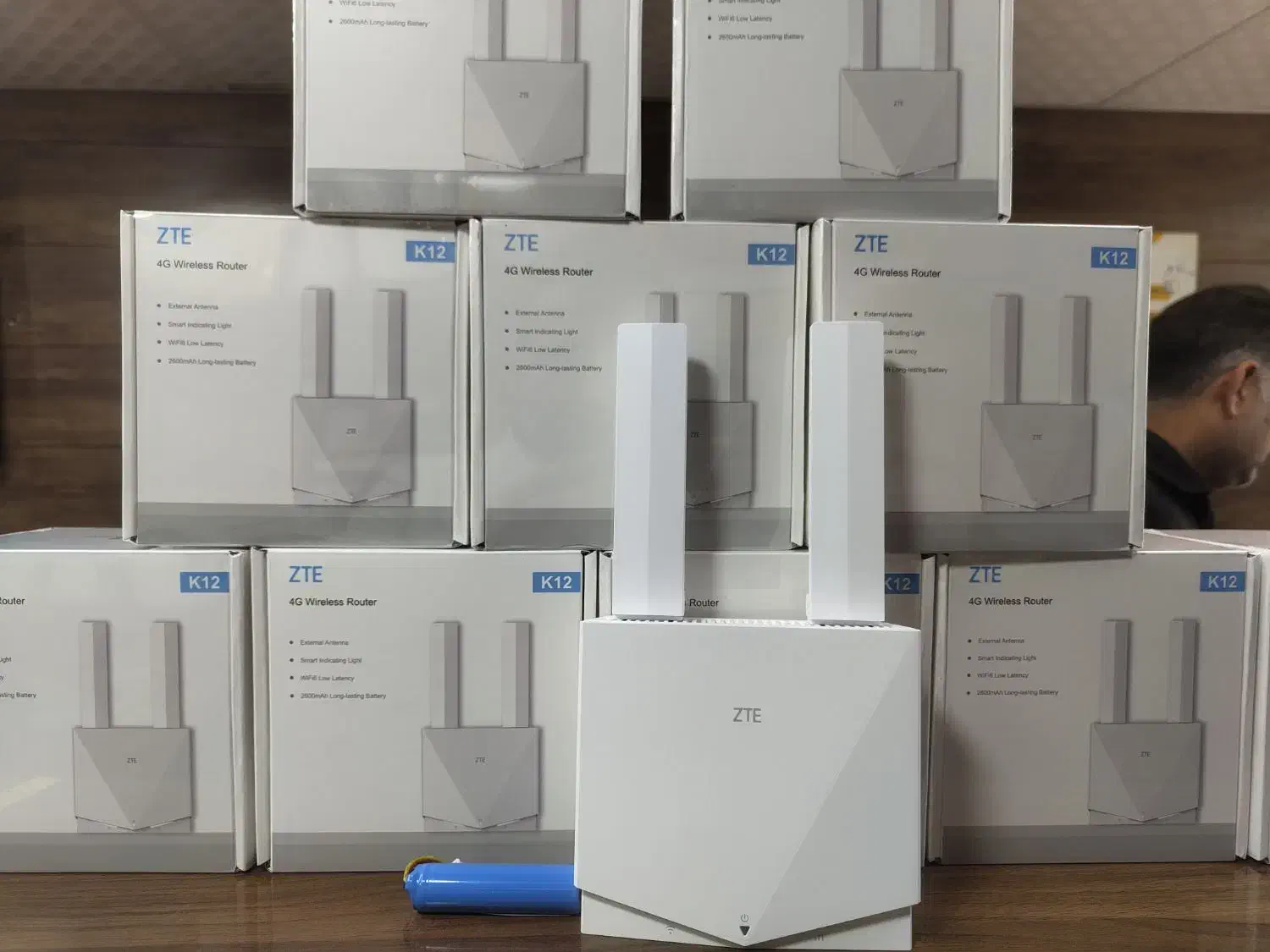 مودم هم باتری هم برق دوربین|مودم و تجهیزات شبکه|زاهدان, |دیوار