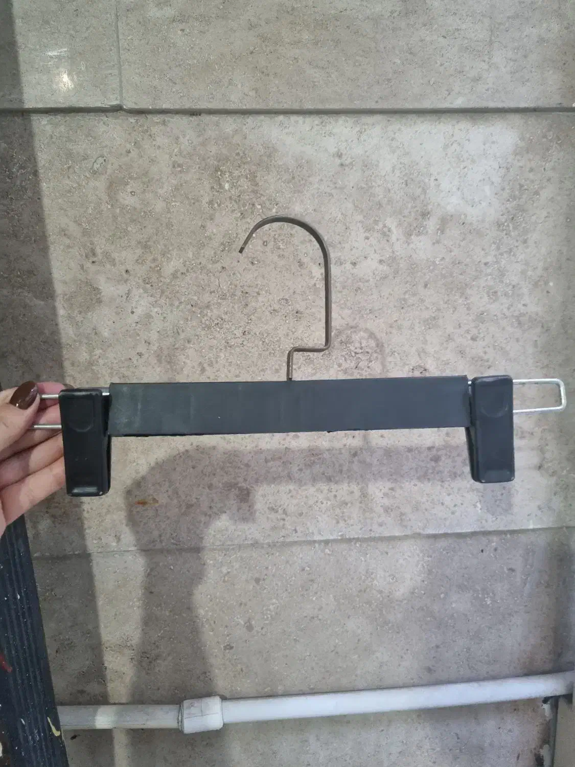 چوبکار لباس و شلوار،لامپ سقفی روکار|فروشگاه و مغازه|تهران, والفجر (افسریه)|دیوار