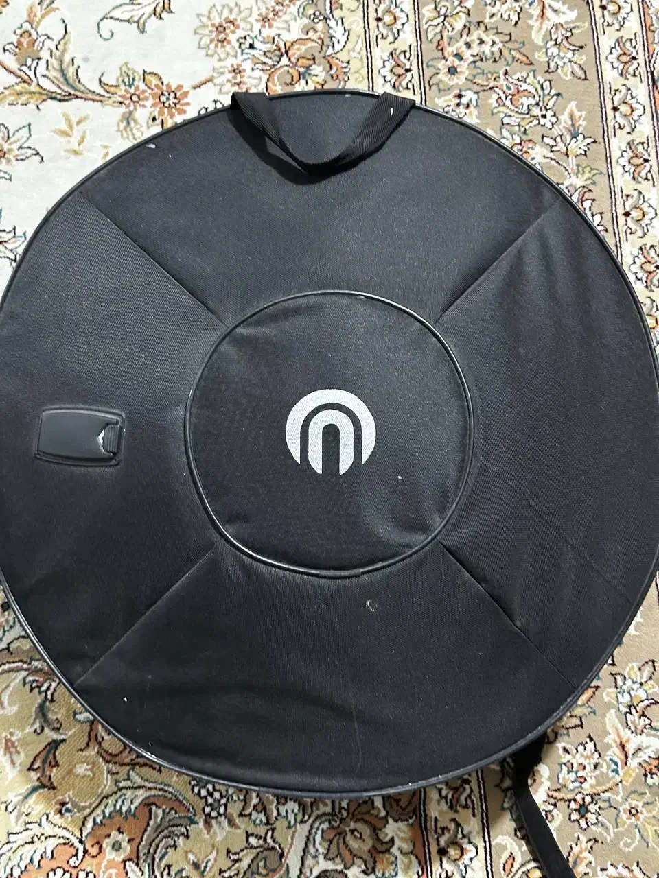 هنگ درام|درام و پرکاشن|اصفهان, بهارستان|دیوار