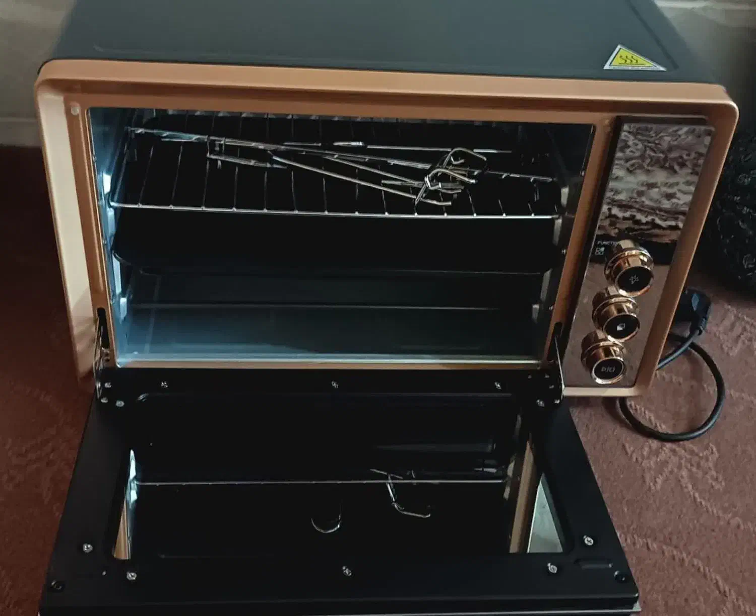 توسترخارجی نو|اجاق گاز و لوازم برقی پخت‌وپز|میبد, |دیوار