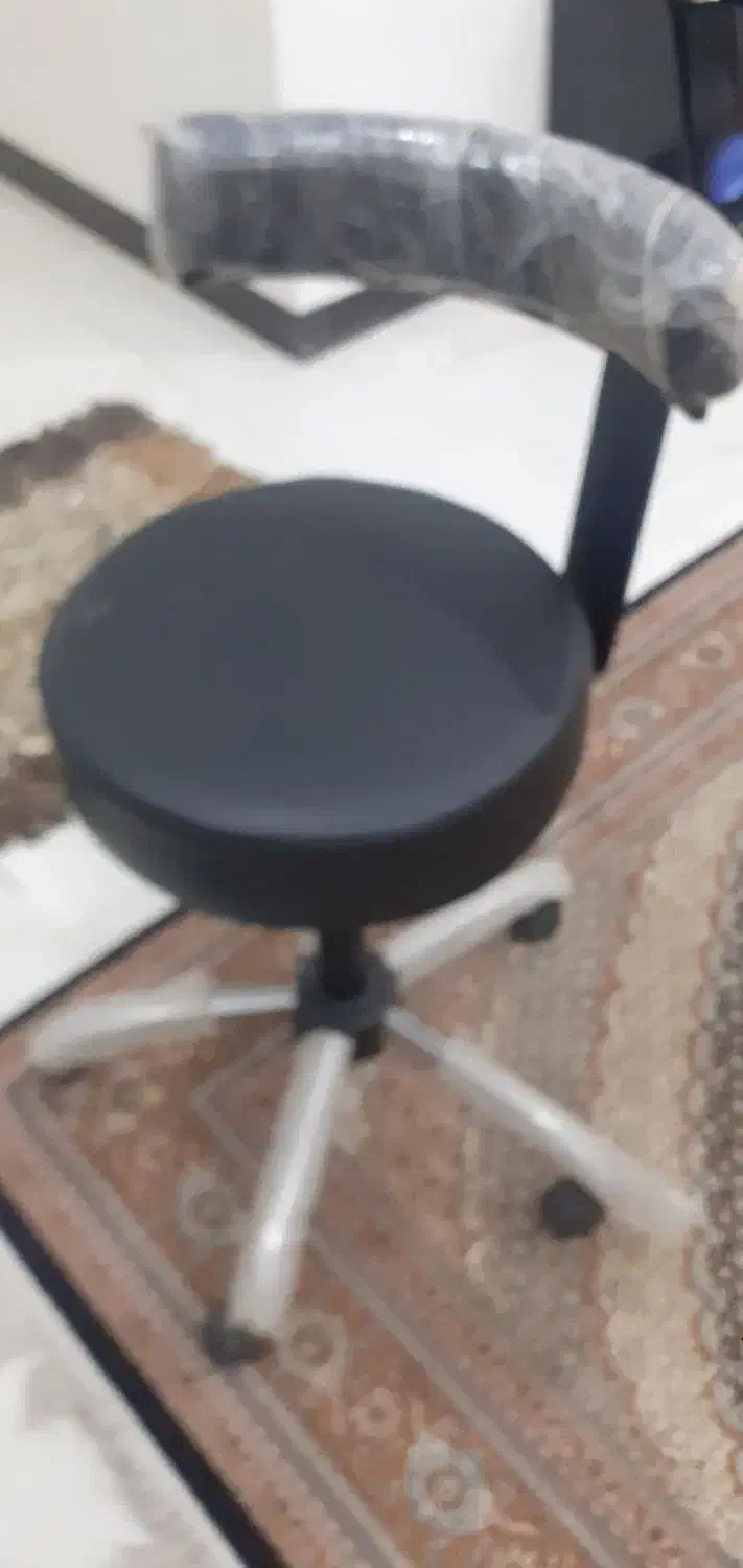 صندلی آرایشگاه|آرایشگاه و سالنهای زیبایی|اندیشه, شهرک صدف|دیوار