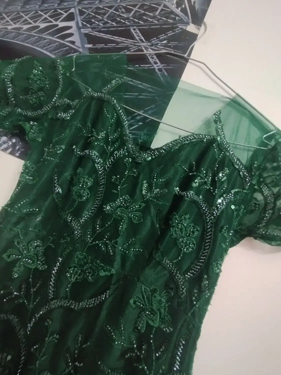 چند عدد لباس مجلسی|لباس|یزد, |دیوار