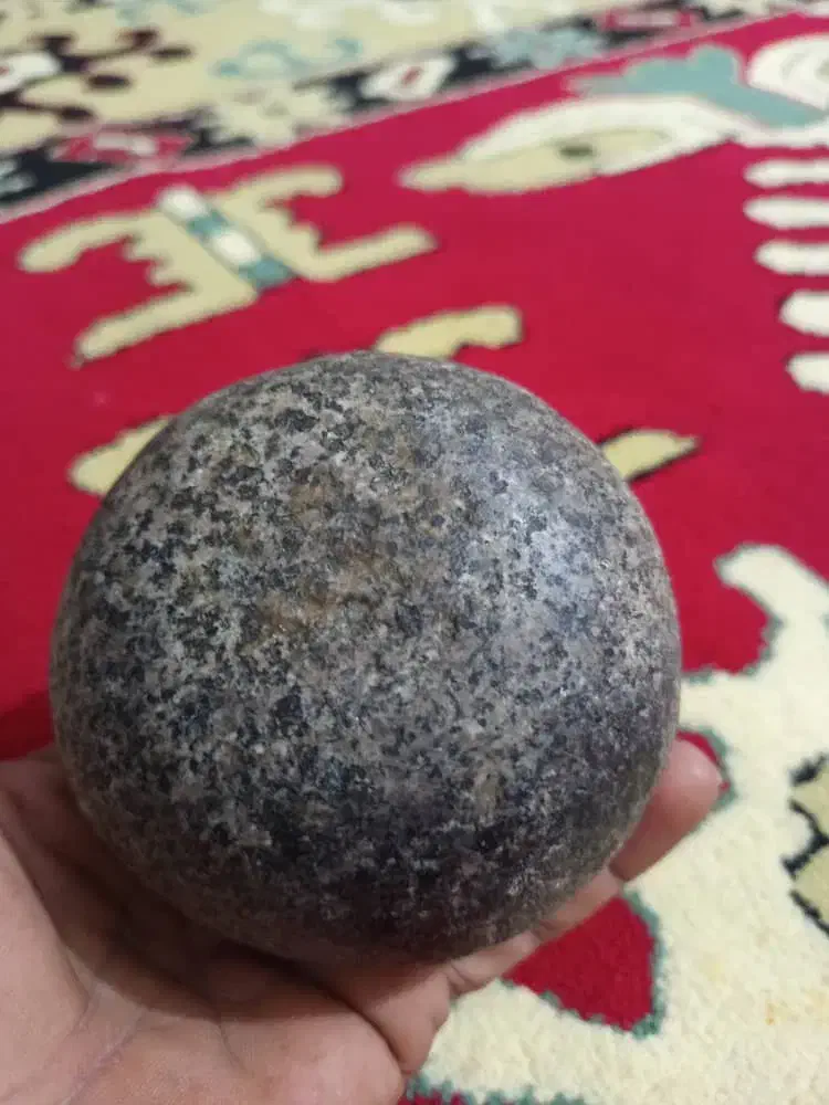 سنگ اسیاب درشت قدیمی|کلکسیون اشیاء عتیقه|رودان, |دیوار