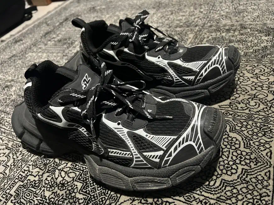 کفش بلنسیاگا 3xl|کیف، کفش، کمربند|لاهیجان, شیشه گران|دیوار