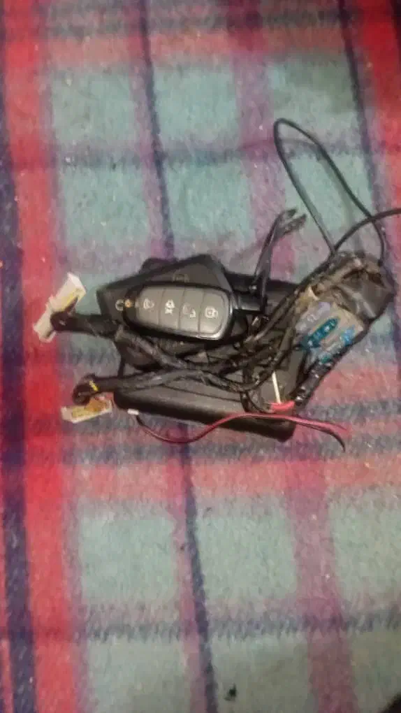 دزدگیر مجیکال|قطعات یدکی و لوازم جانبی|شاهین‌شهر, مسکن مهر|دیوار