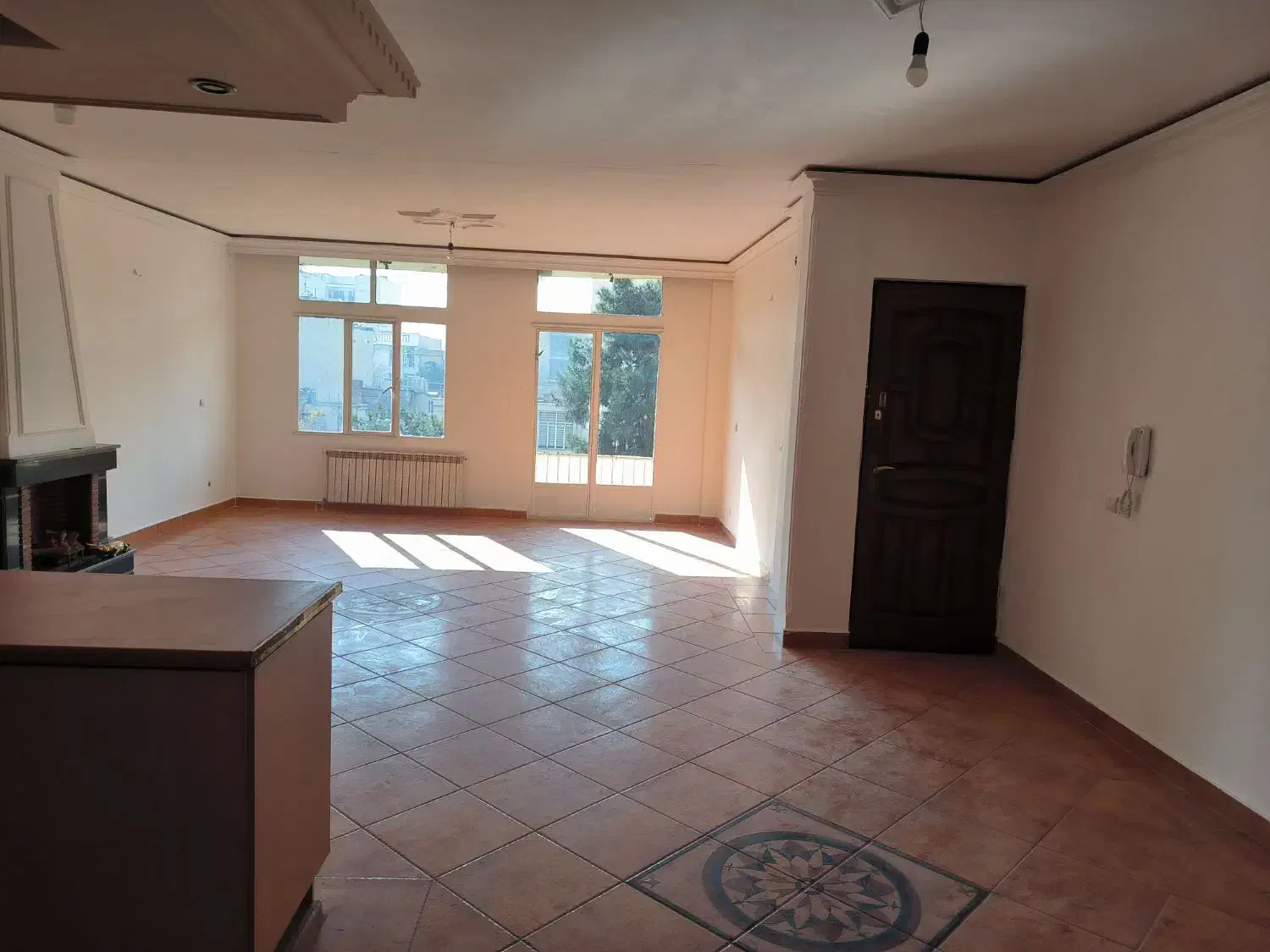 ۱۴۰ متر سه خواب بهار تهرانپارس غرق نور طبقه آخر