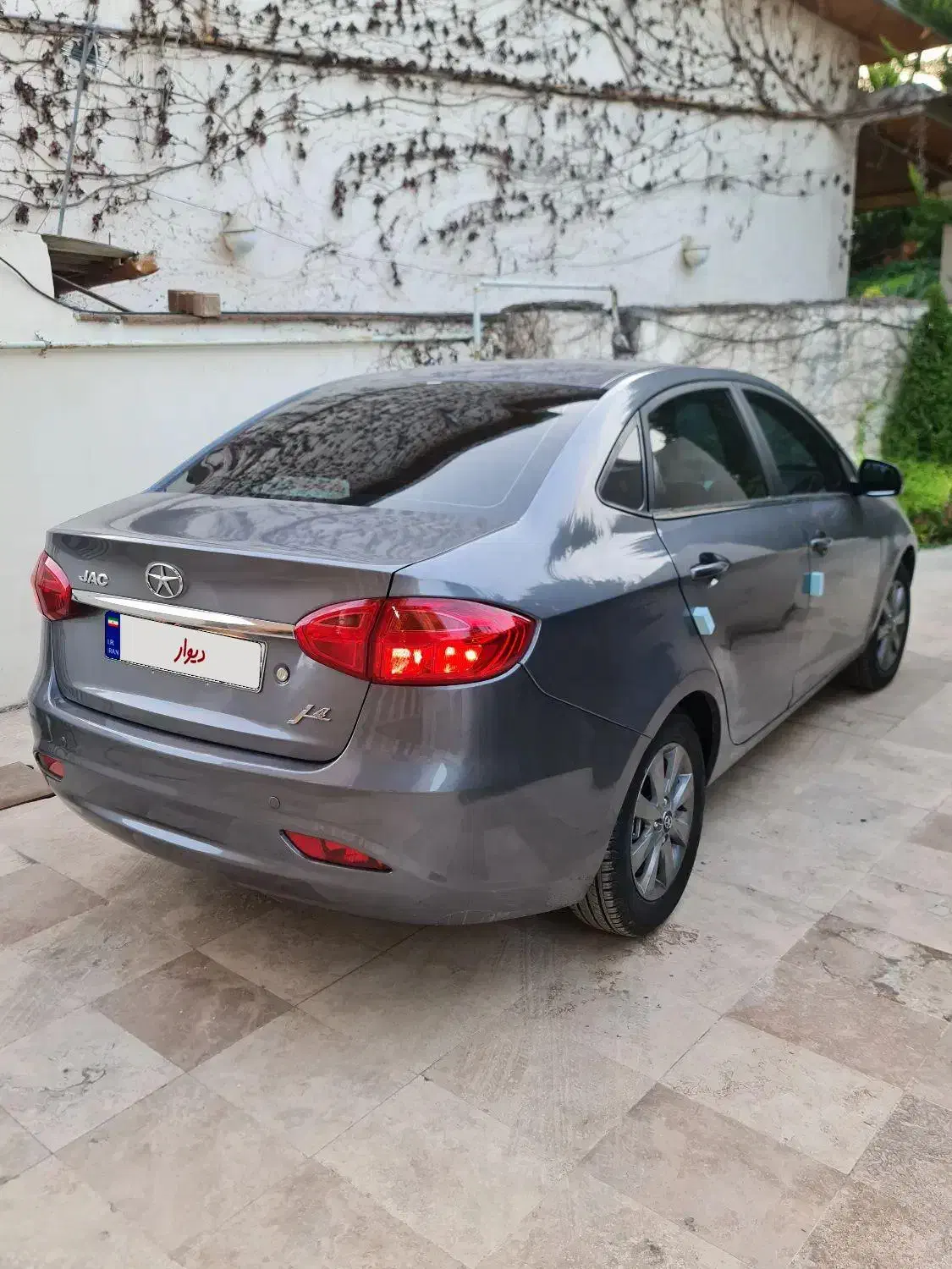 جک j4 مدل تیر ماه ۴۰۴|خودرو سواری و وانت|ایزدشهر, |دیوار