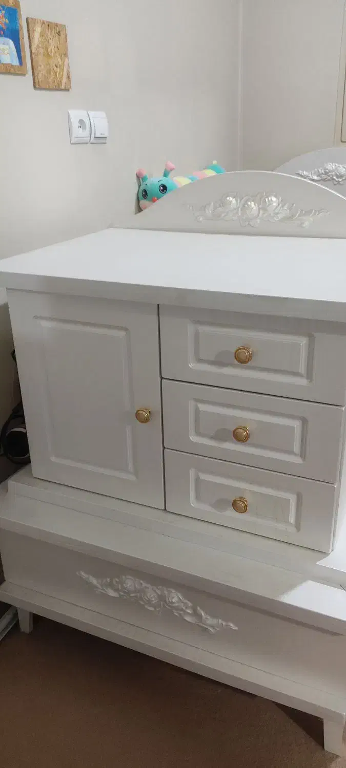 تخت نوزاد و کودک|اسباب و اثاث بچه|ورامین, ورامین|دیوار