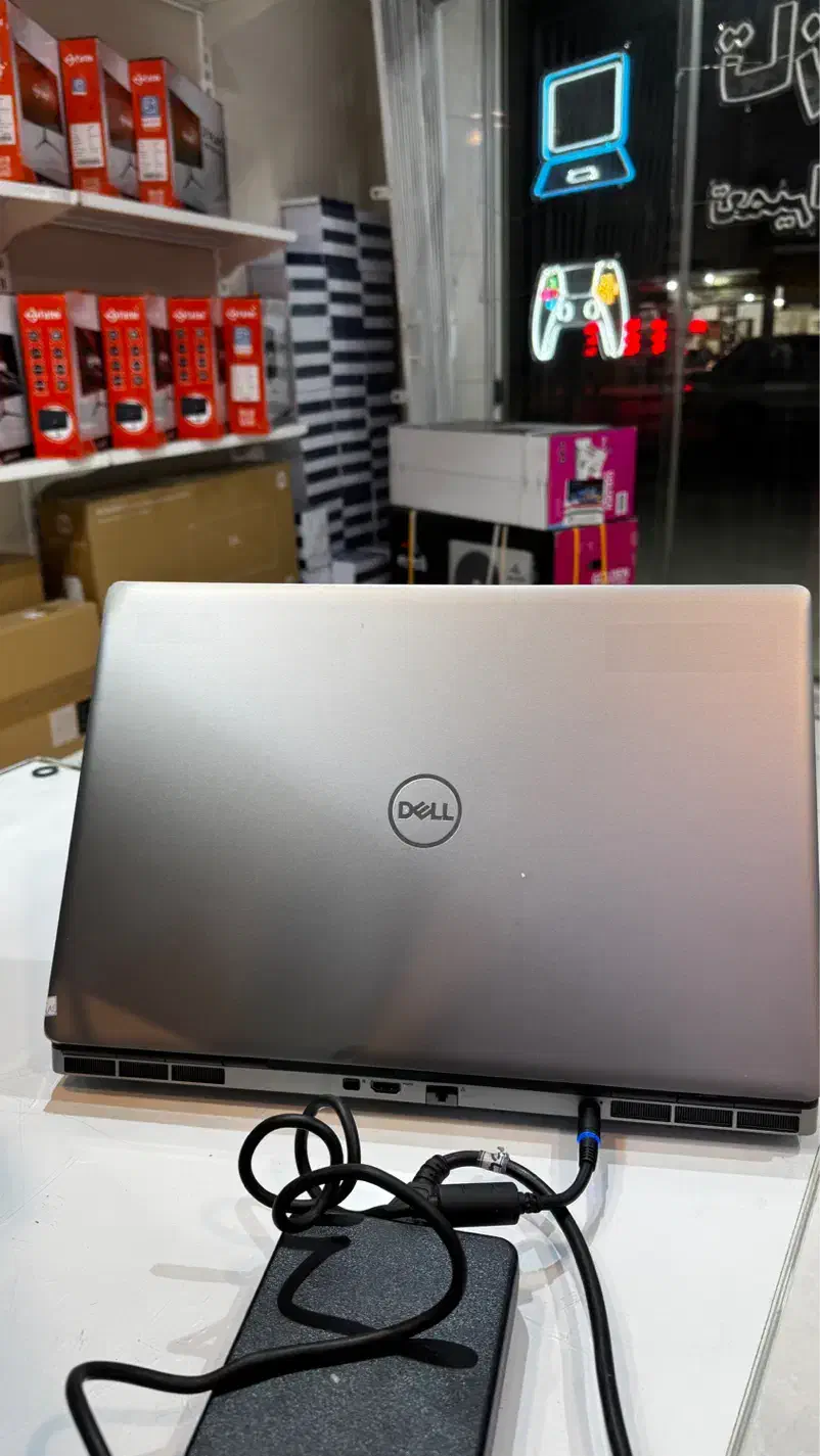 لپتاپ دل آمریکایی ۱۷ اینچ گرافیک ۶ رم ۳۲ سیپیو i7|رایانه همراه|ساوه, |دیوار