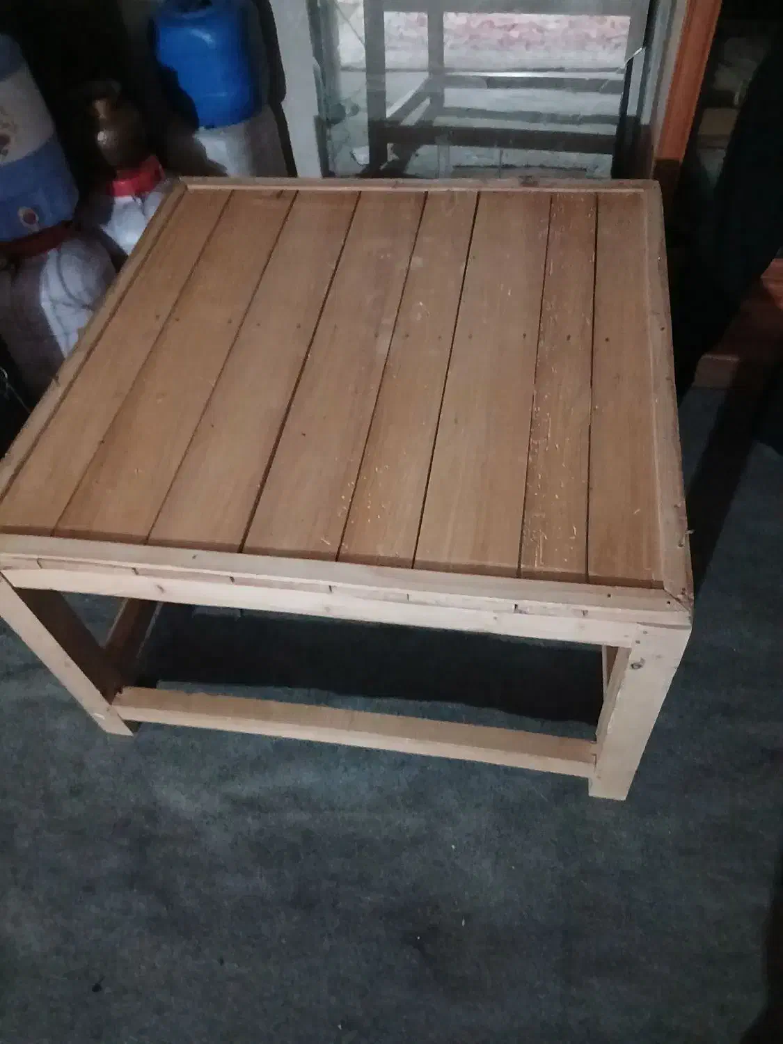 کرسی چوبی|صندلی و نیمکت|فردیس, سرحدی|دیوار