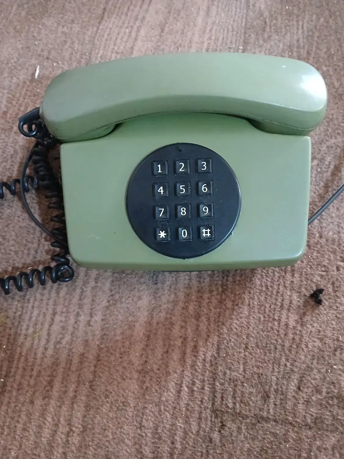 تلفن قدیمی و قفل بند تلفن و مزاحم گیر|تلفن رومیزی|بندر گز, |دیوار