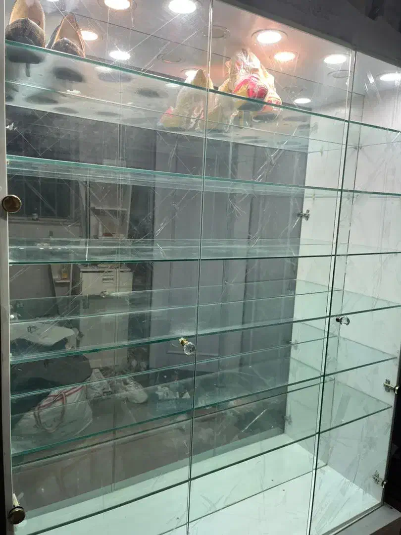 ویترین کلاسیک|فروشگاه و مغازه|شیراز, ستارخان|دیوار