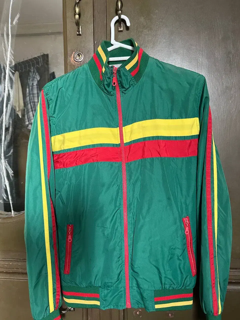 کاپشن پاییز زمستان|لباس|ساری, |دیوار