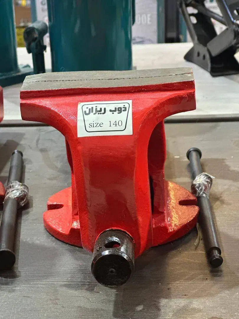 گیرپا چدن|ابزارآلات|شیراز, گلکوب|دیوار