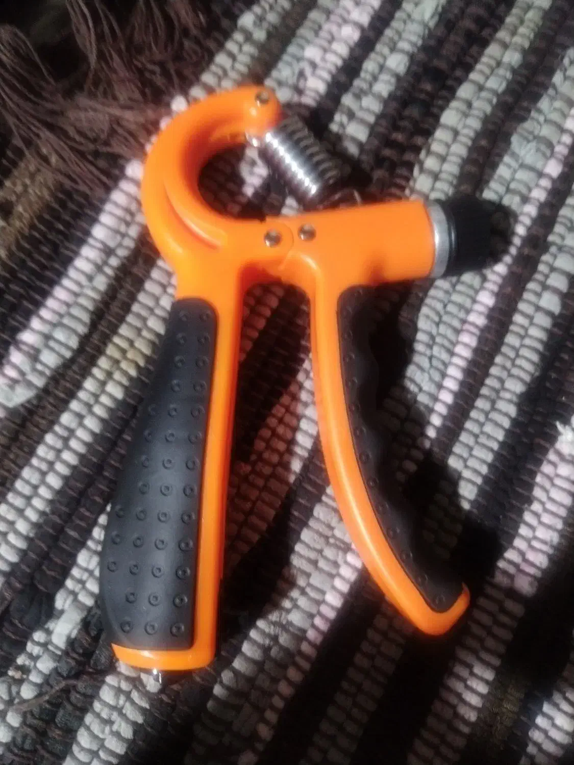 قیچی تقویت مچ|تجهیزات ورزشی|قم, باجک دو|دیوار