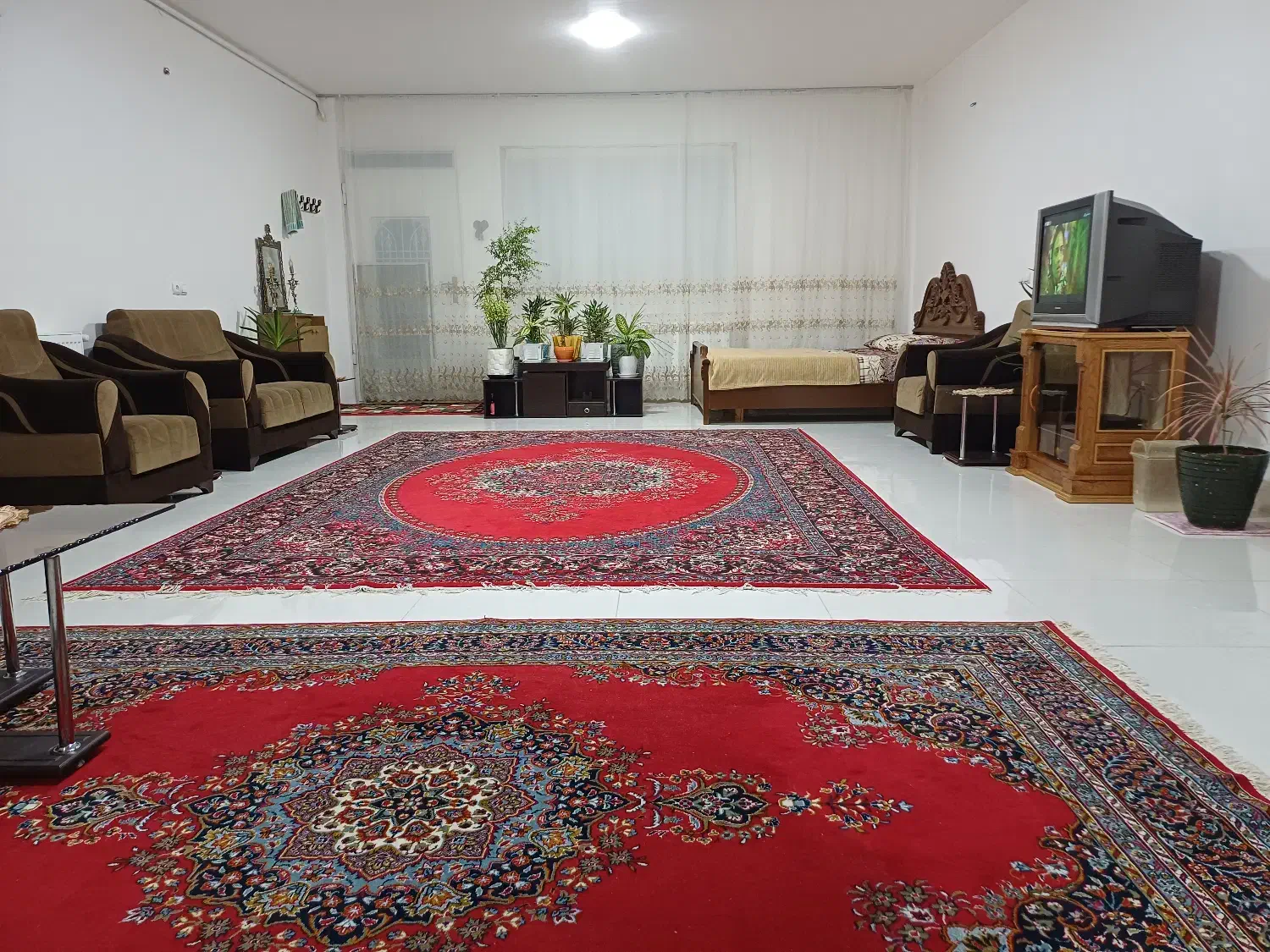 اجاره سویت روزانه و شبانه|اجارهٔ کوتاه‌مدت آپارتمان و سوئیت|بروجرد, |دیوار