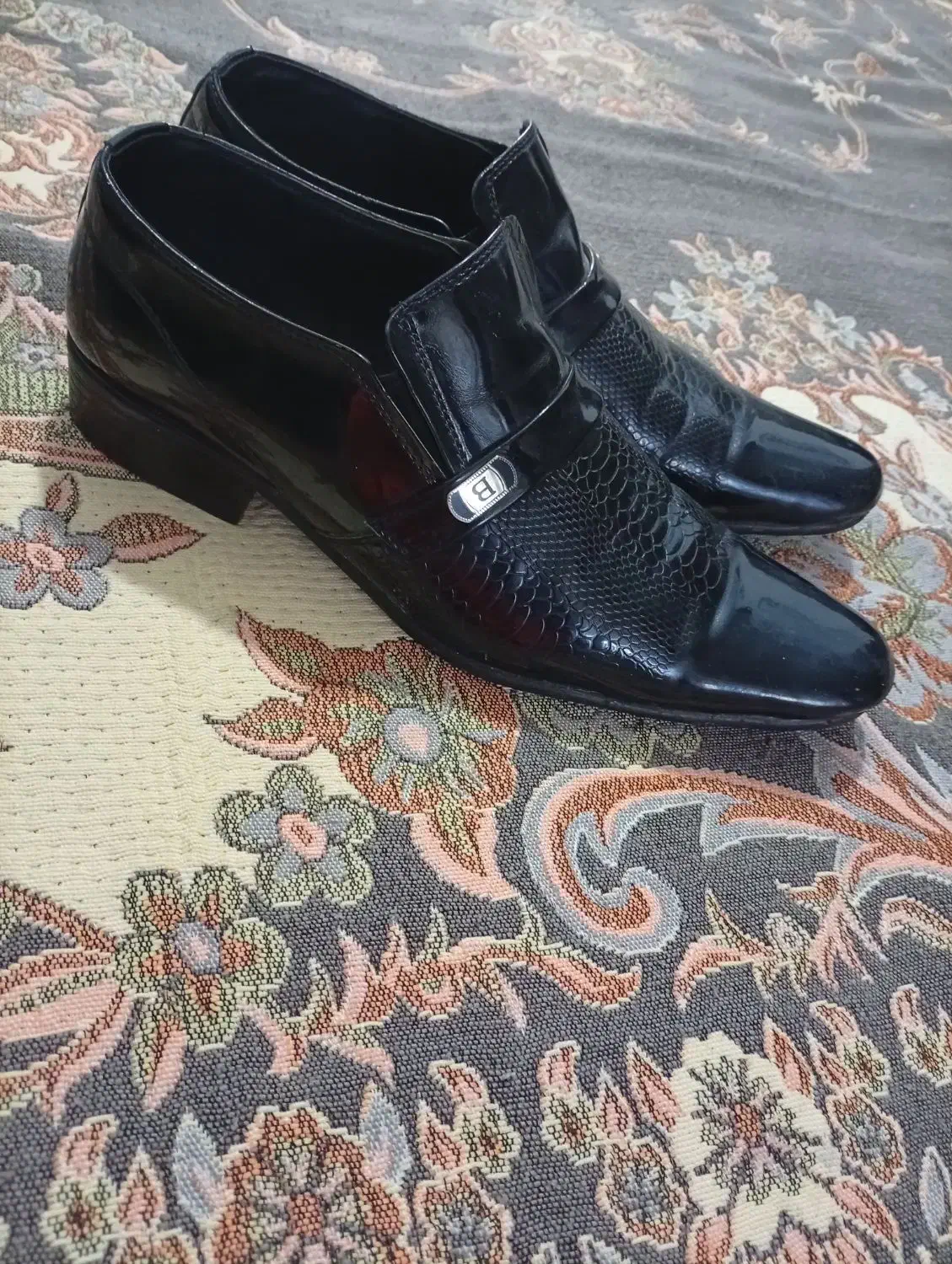 کفش مردانه|کیف، کفش، کمربند|نیشابور, میدون بار|دیوار