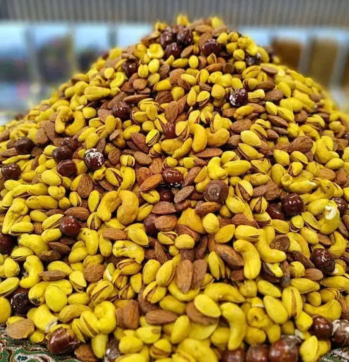 به یک خانوم جهت فاکتور جمع کردن نیاز مندیم|استخدام مالی، حسابداری، حقوقی|رشت, معلم|دیوار