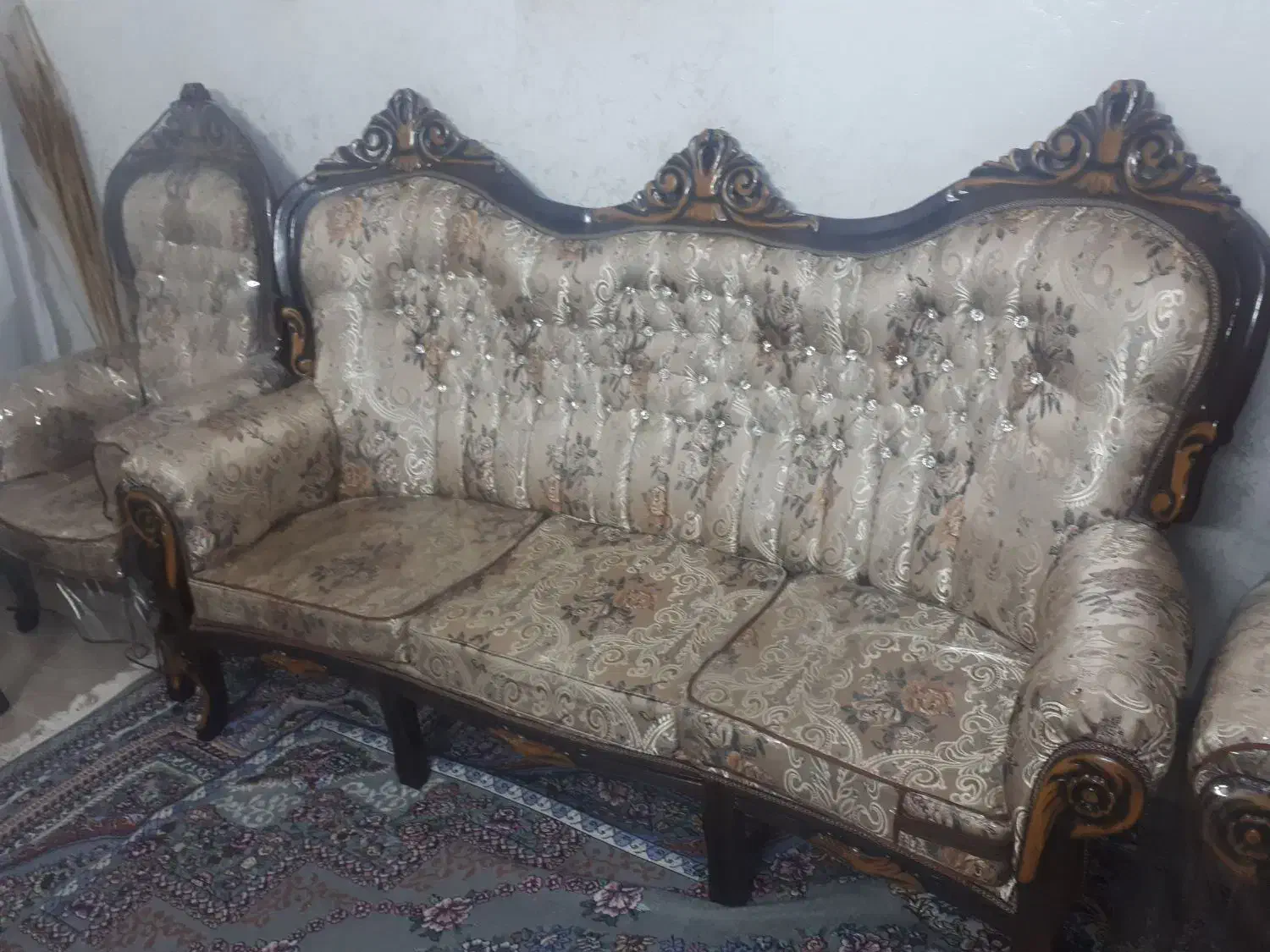 مبل|مبلمان خانگی و میز عسلی|گلبهار, شهر جدید گلبهار|دیوار