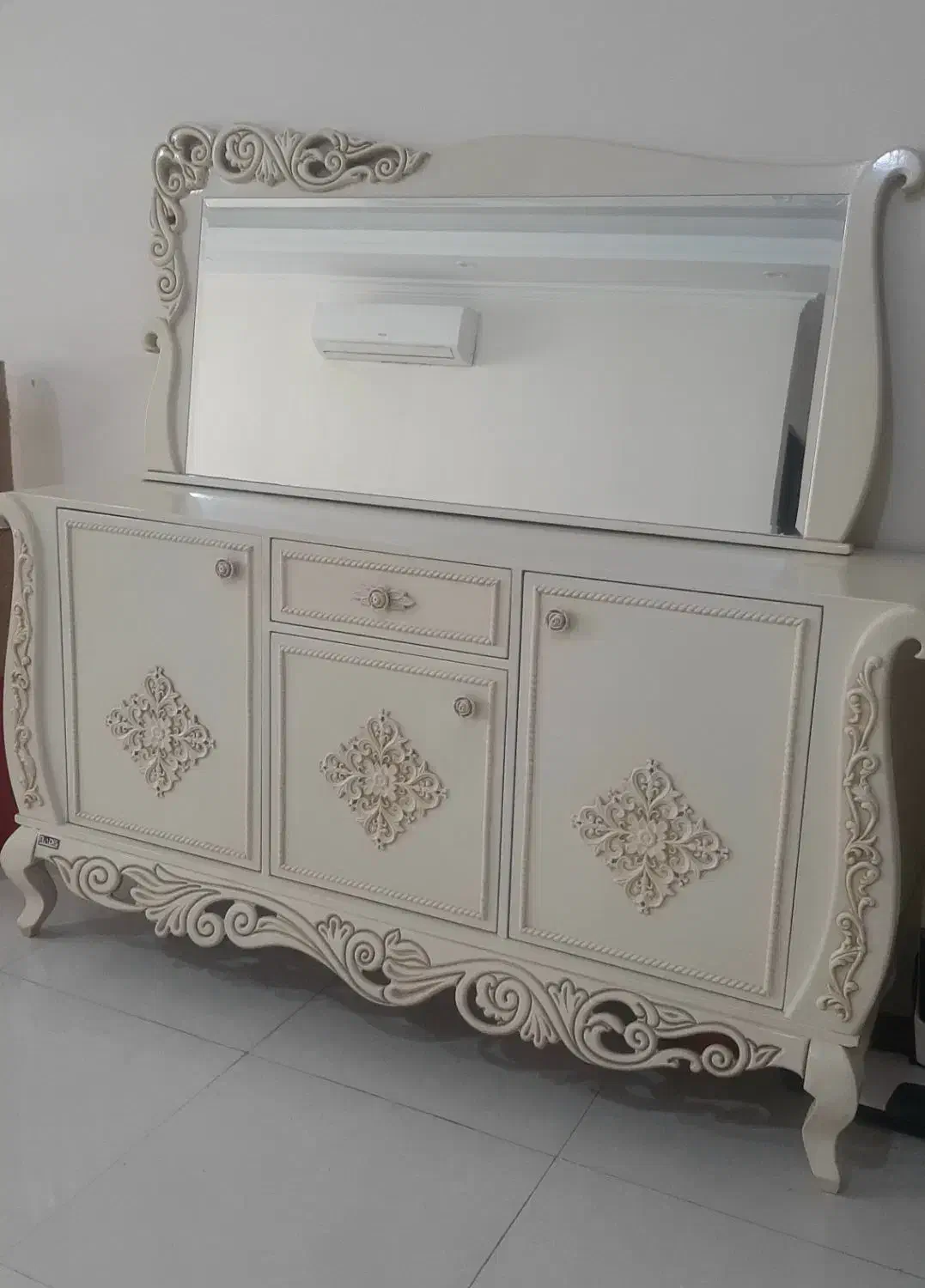 کنسول|بوفه، ویترین، کنسول|مشکین‌دشت, |دیوار