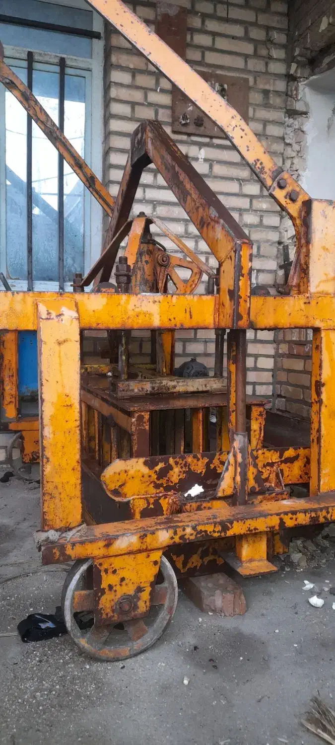 فروش دستگاه بلوک زنی برقی تک فازبابلوک ۲۰در۴۰|ماشینآلات صنعتی|کارون, |دیوار