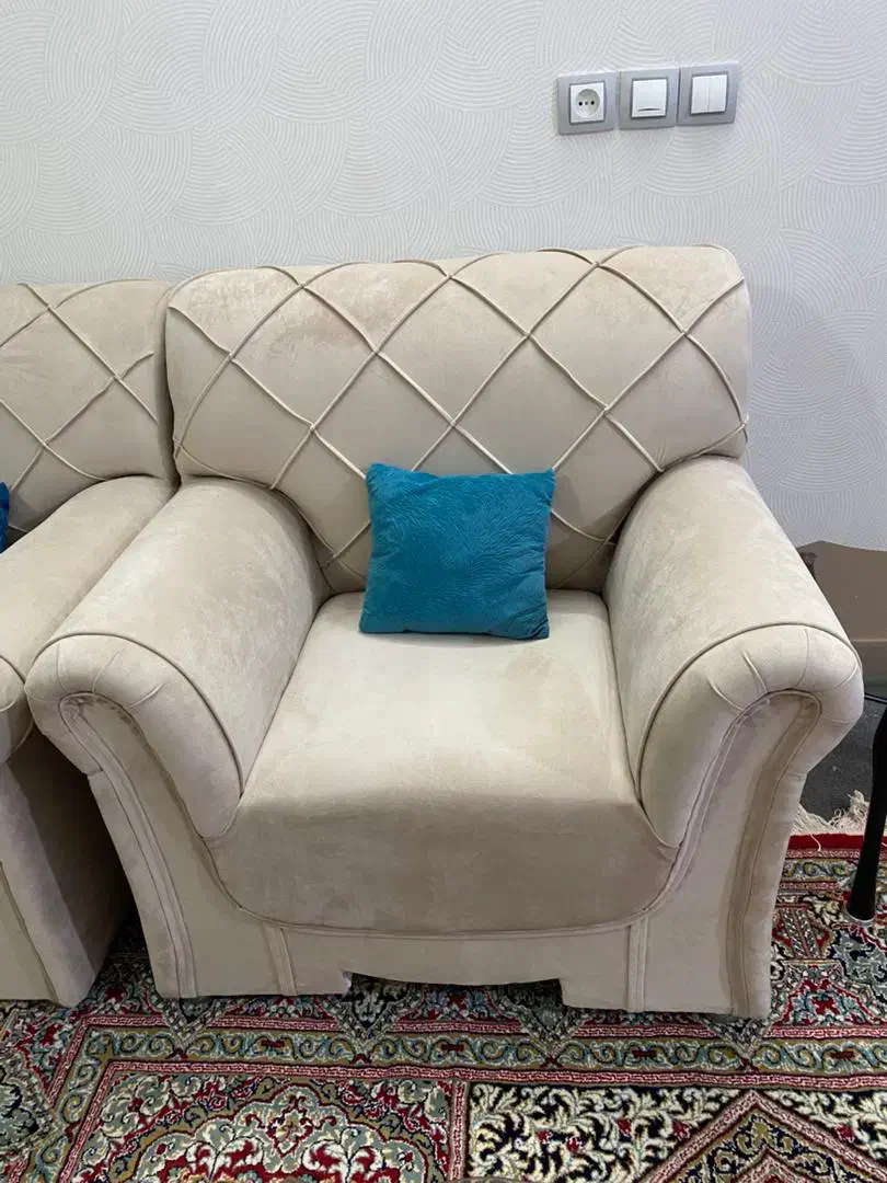 مبل و عسلی جلوش|مبلمان خانگی و میز عسلی|رفسنجان, |دیوار