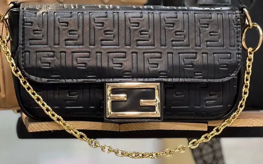 کیف فندی نو|کیف، کفش، کمربند|بندر گناوه, |دیوار