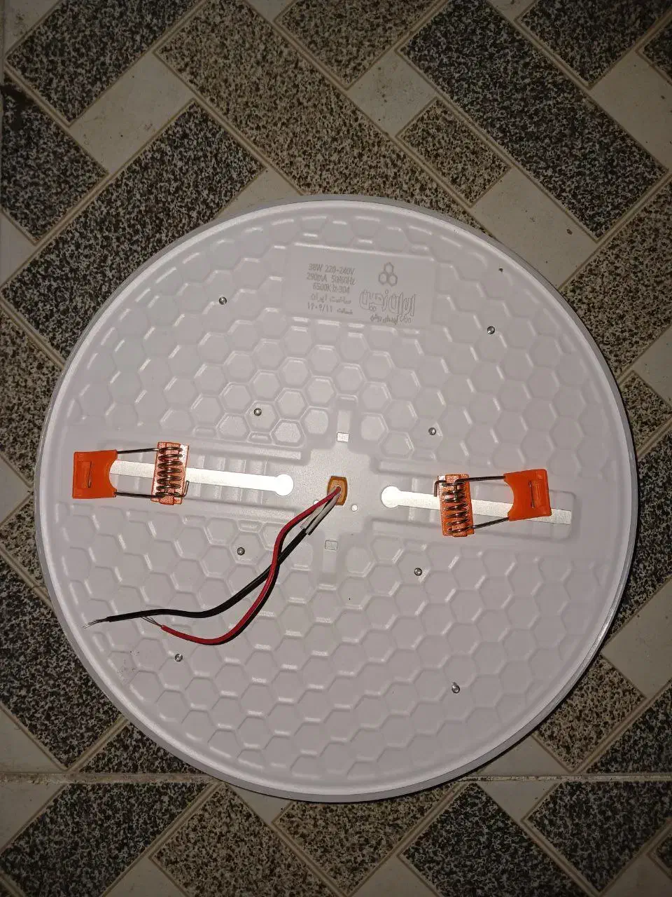 پرژکتور وچراق سقفی درحد نو ضمانتی|لامپ و چراغ|رشت, پاستوریزه|دیوار