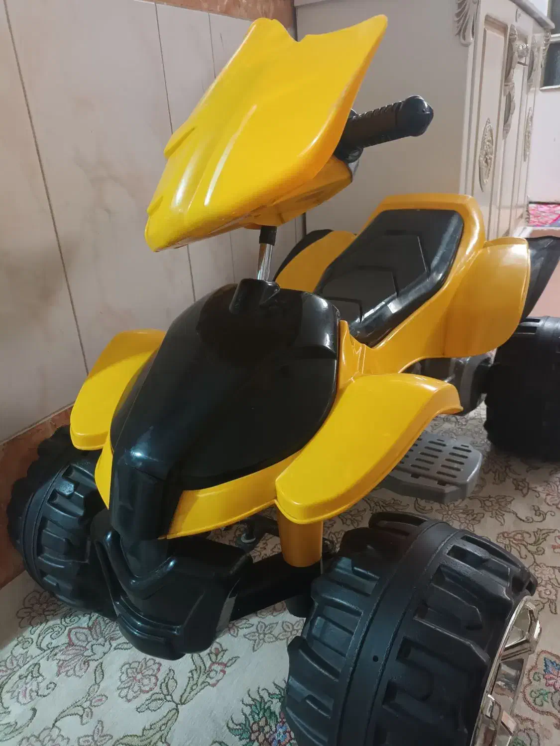 ماشین شارژی|اسباببازی بچه|قم, محمد آباد|دیوار