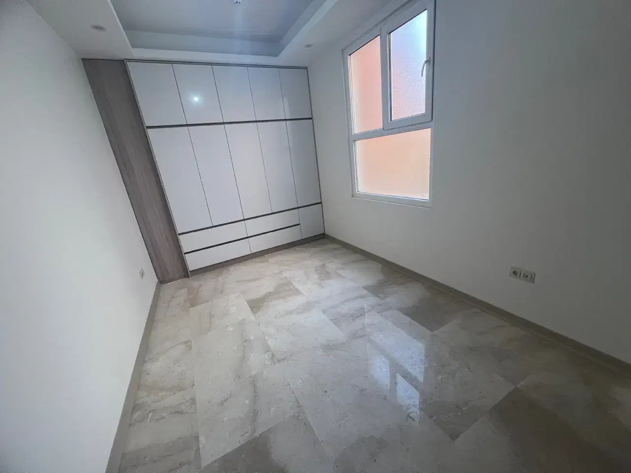 100 متر نوساز دروس